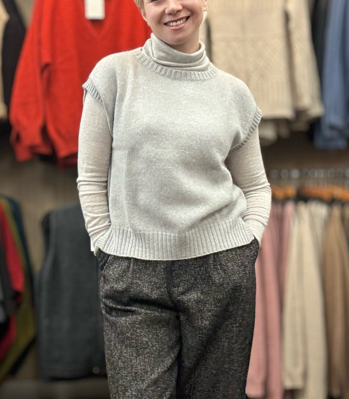 UIMI ‘Agnes’ Australian Merino Jersey Vest with Splits - Antique