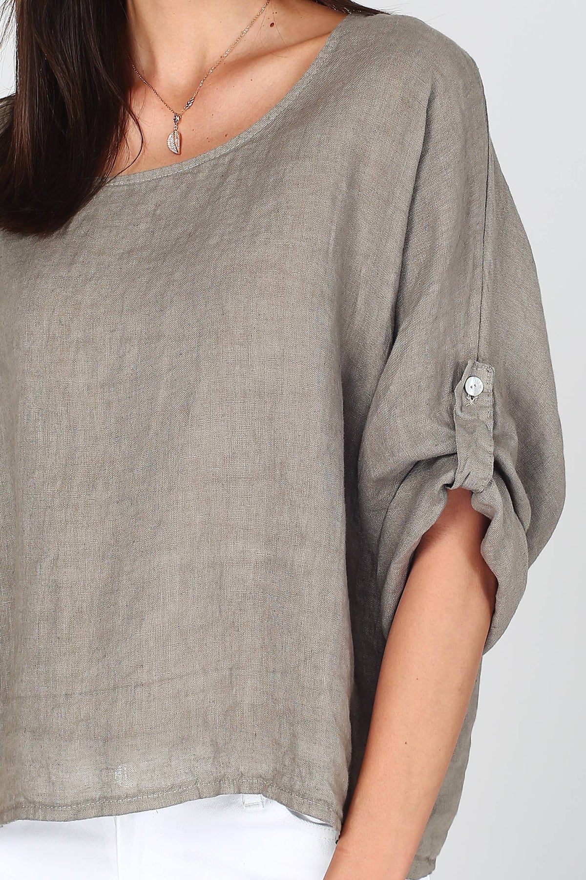 Italian Linen Basic Top Crop Sleeve w Button