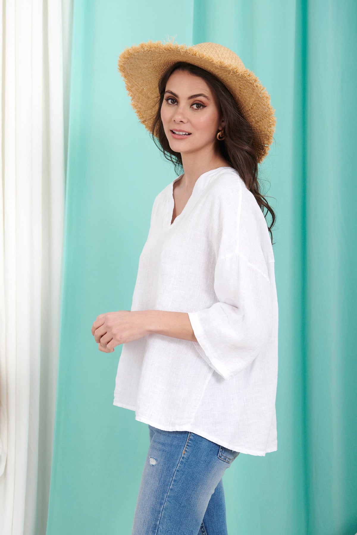 Italian Mid-Length Sleeve V-Neck Linen Top