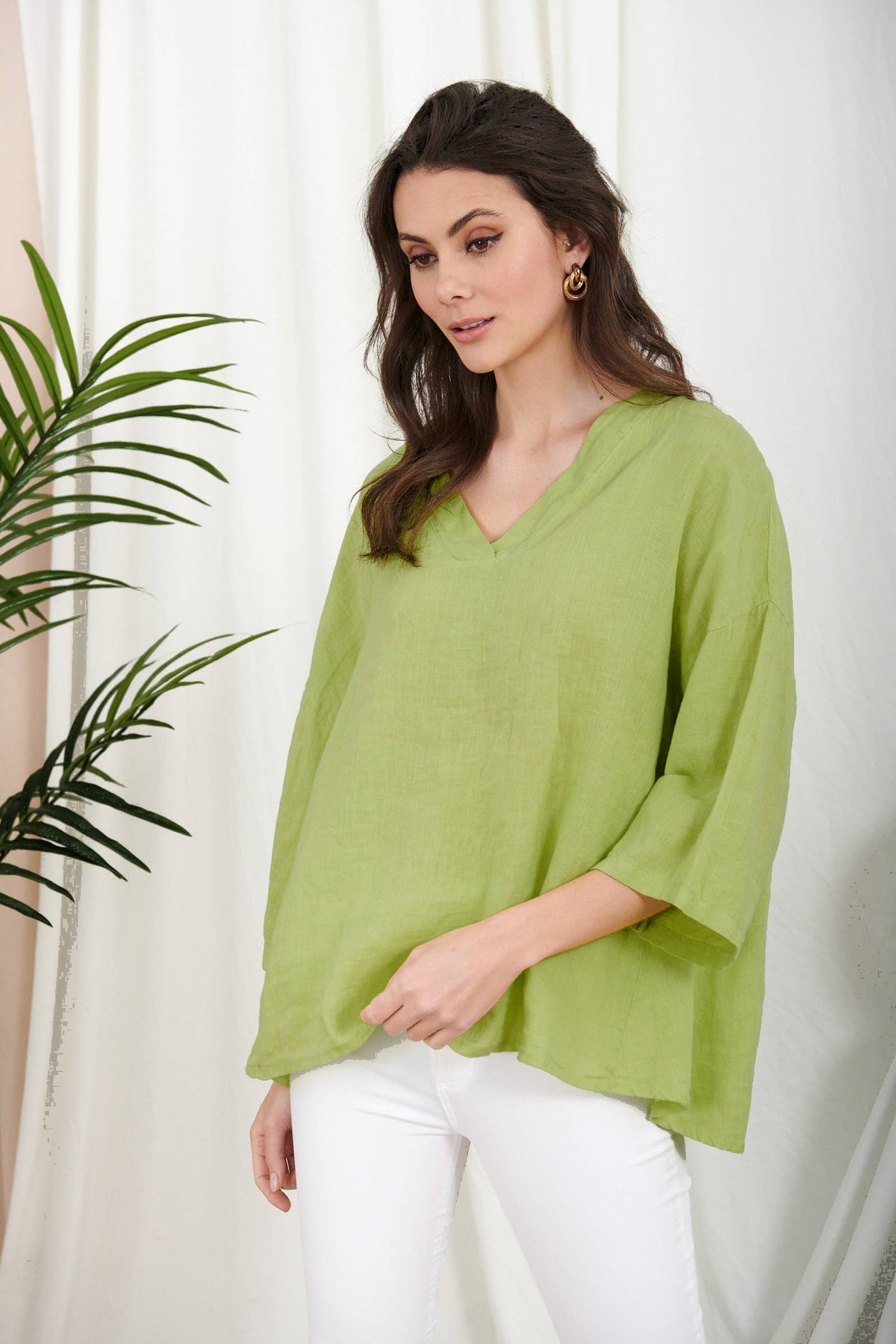 Italian Mid-Length Sleeve V-Neck Linen Top