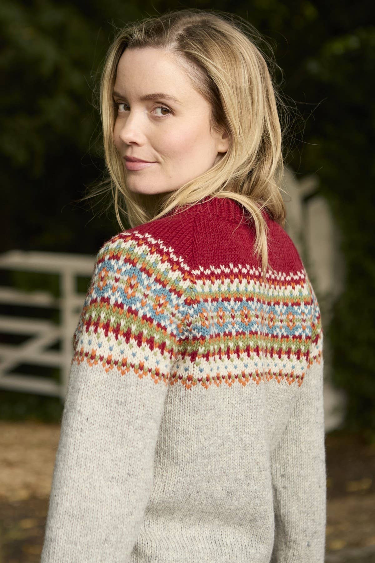 Iona Wool Fair Isle Fine Knit Cardigan - Burgundy