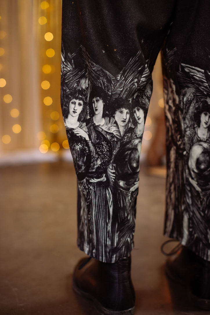 Market Of Stars - The Guardians - Linen Cropped Artist Pant - Angels & Moon