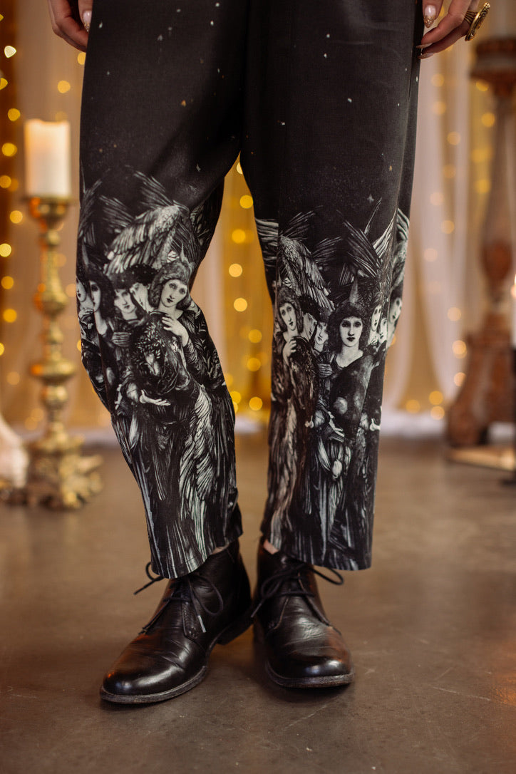 Market Of Stars - The Guardians - Linen Cropped Artist Pant - Angels & Moon
