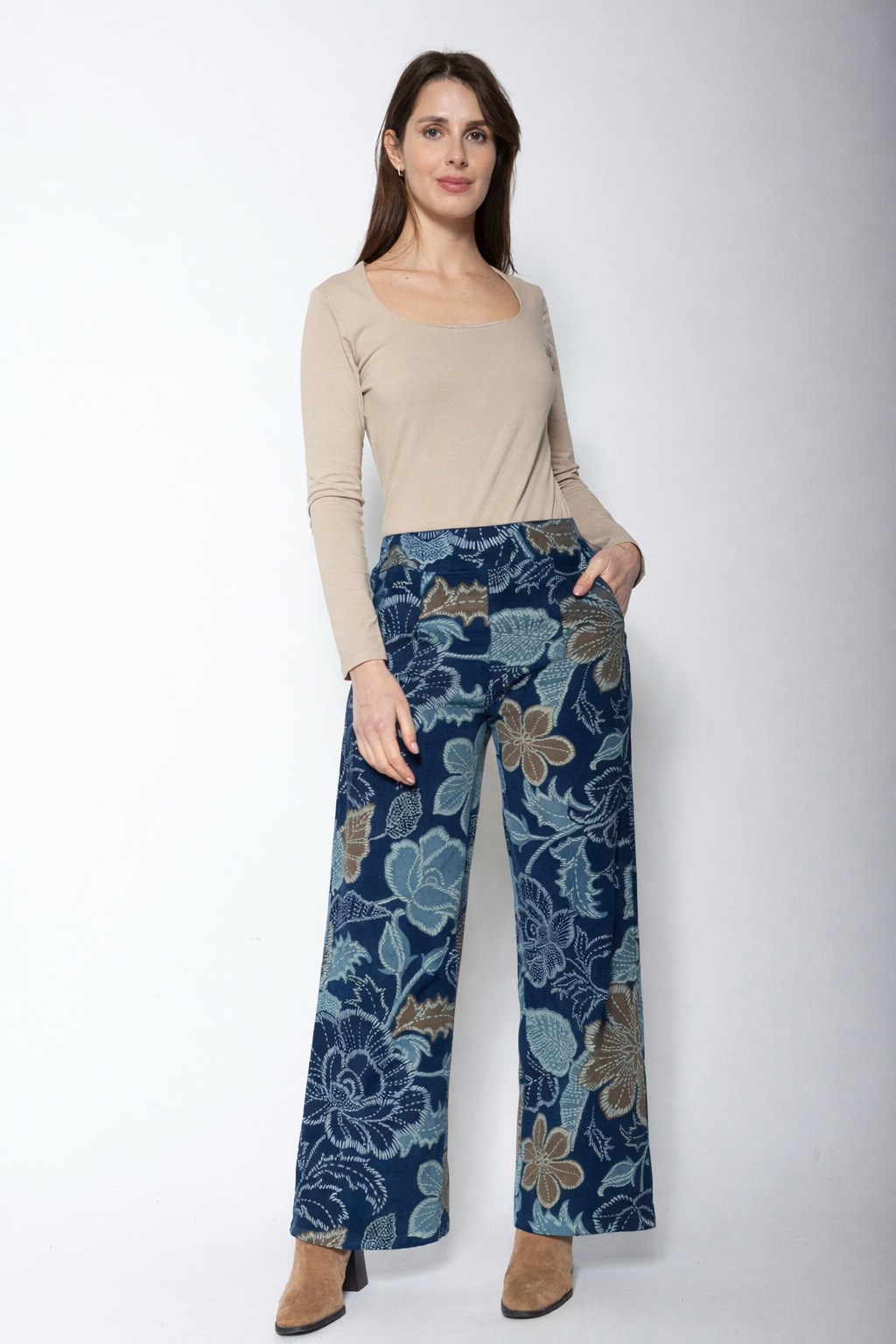 Blueberry Italia - Penelope - Floral Print Fine Cord Pants - Navy