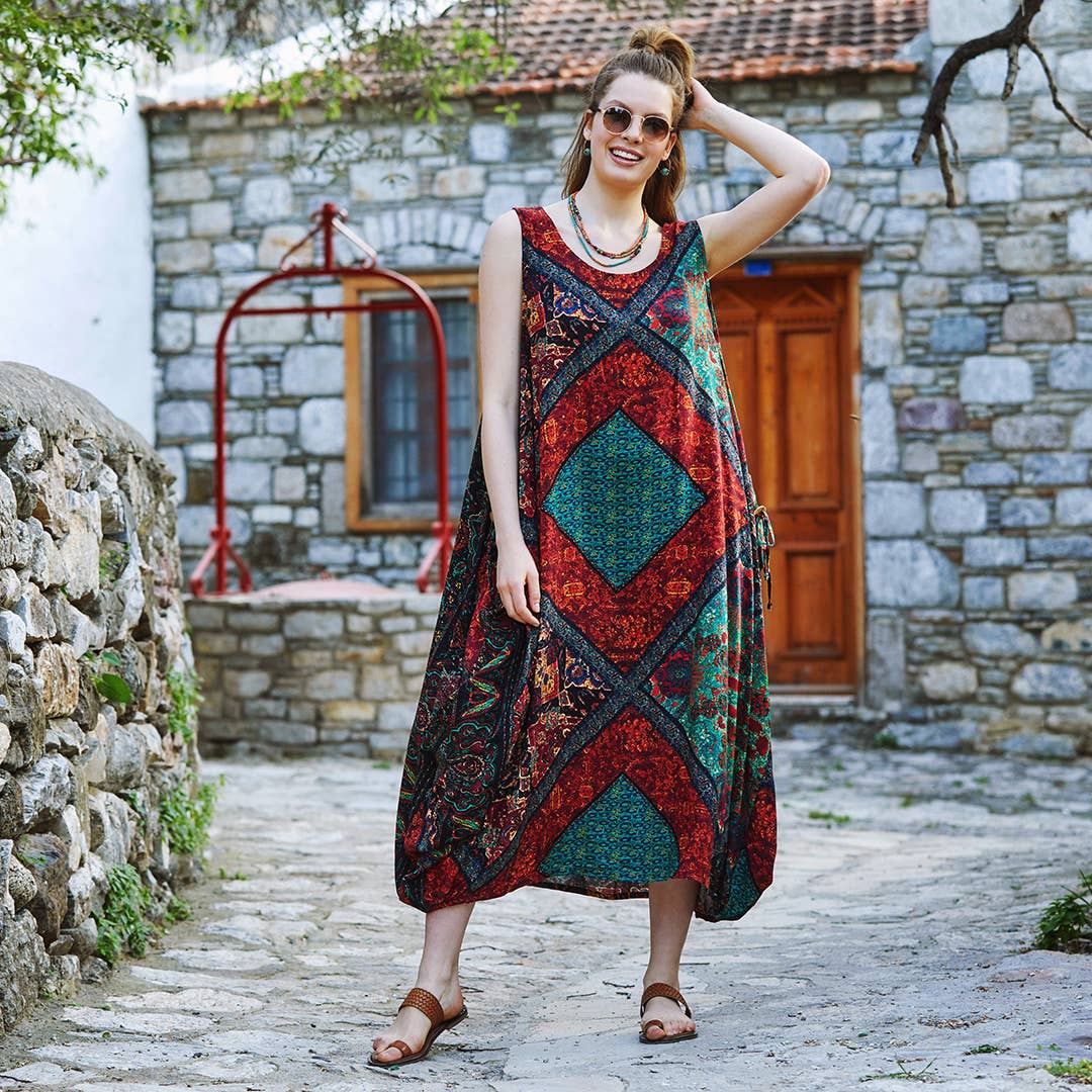 Bohemian Tapestry - Ethnic Print Pocket Detailed Scoop Neck Loose Fit Maxi Dress - Teal/Red