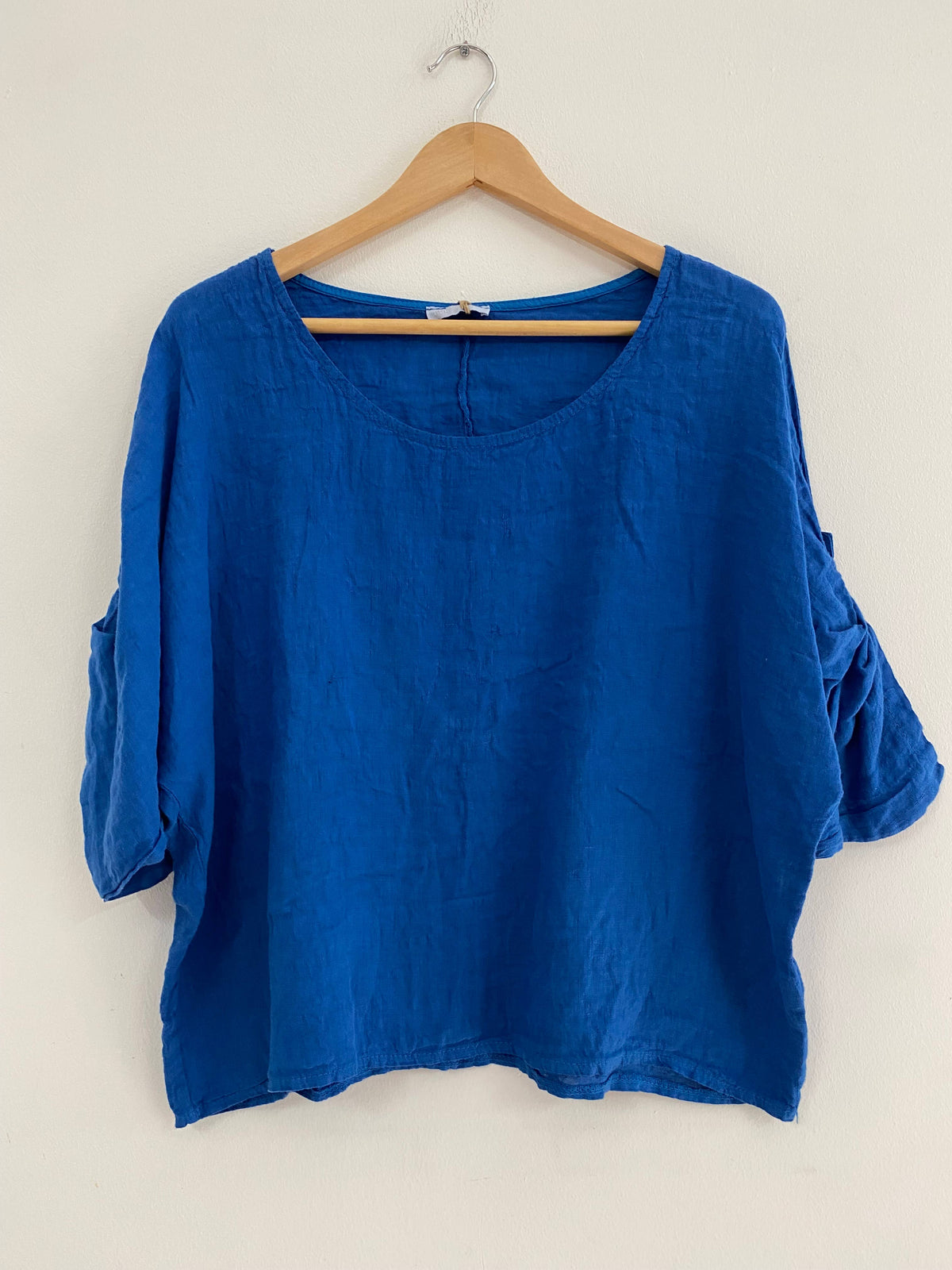 Italian Linen Basic Top Crop Sleeve w Button