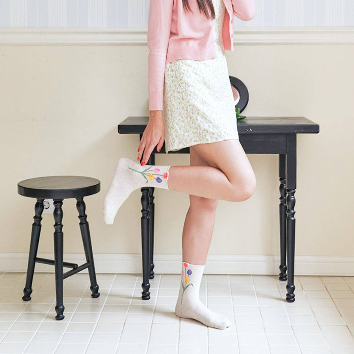 Women's Crew Tulip Flower Socks