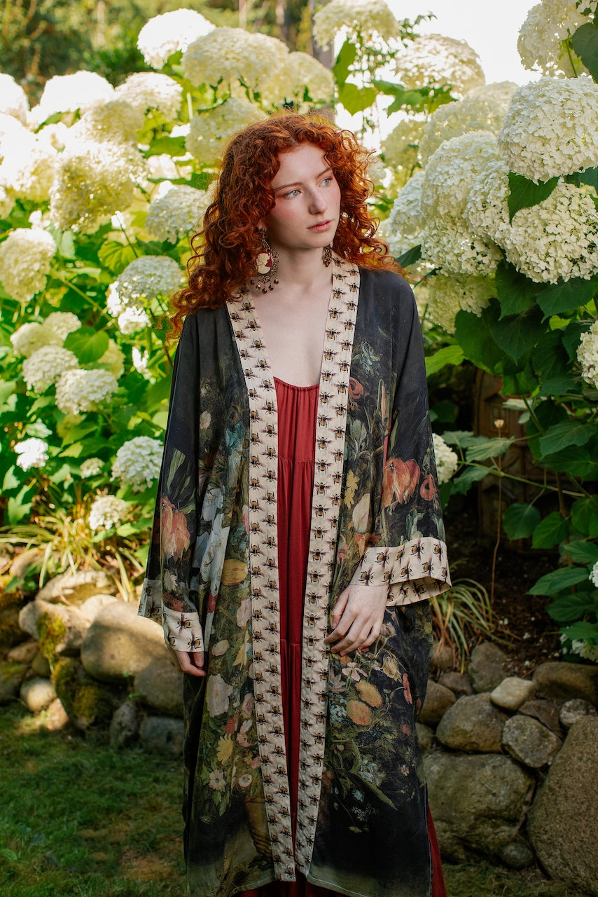 Market Of Stars - ‘I Dream in Flowers’ Bamboo Duster Kimono Robe - Bees