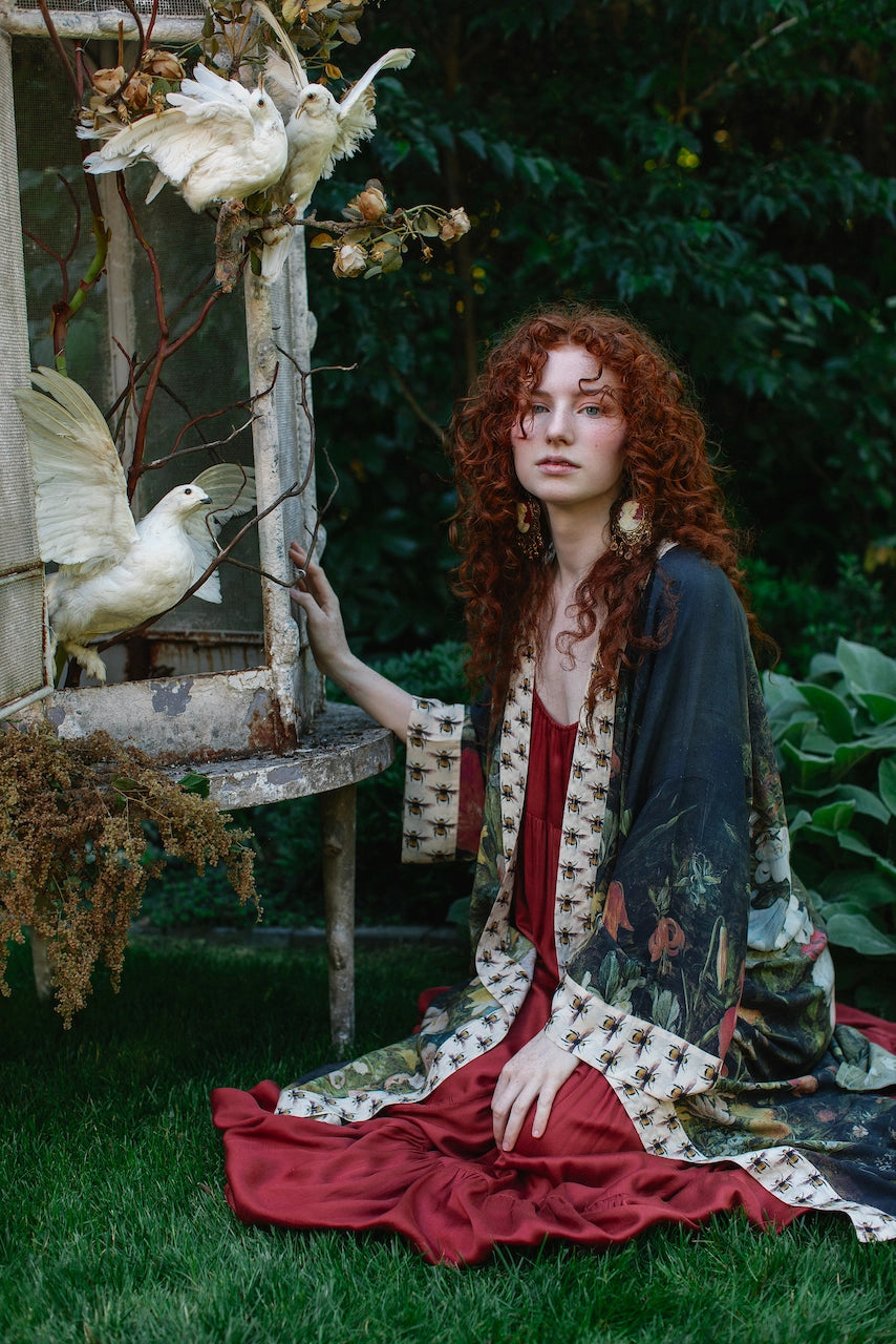 Market Of Stars - ‘I Dream in Flowers’ Bamboo Duster Kimono Robe - Bees