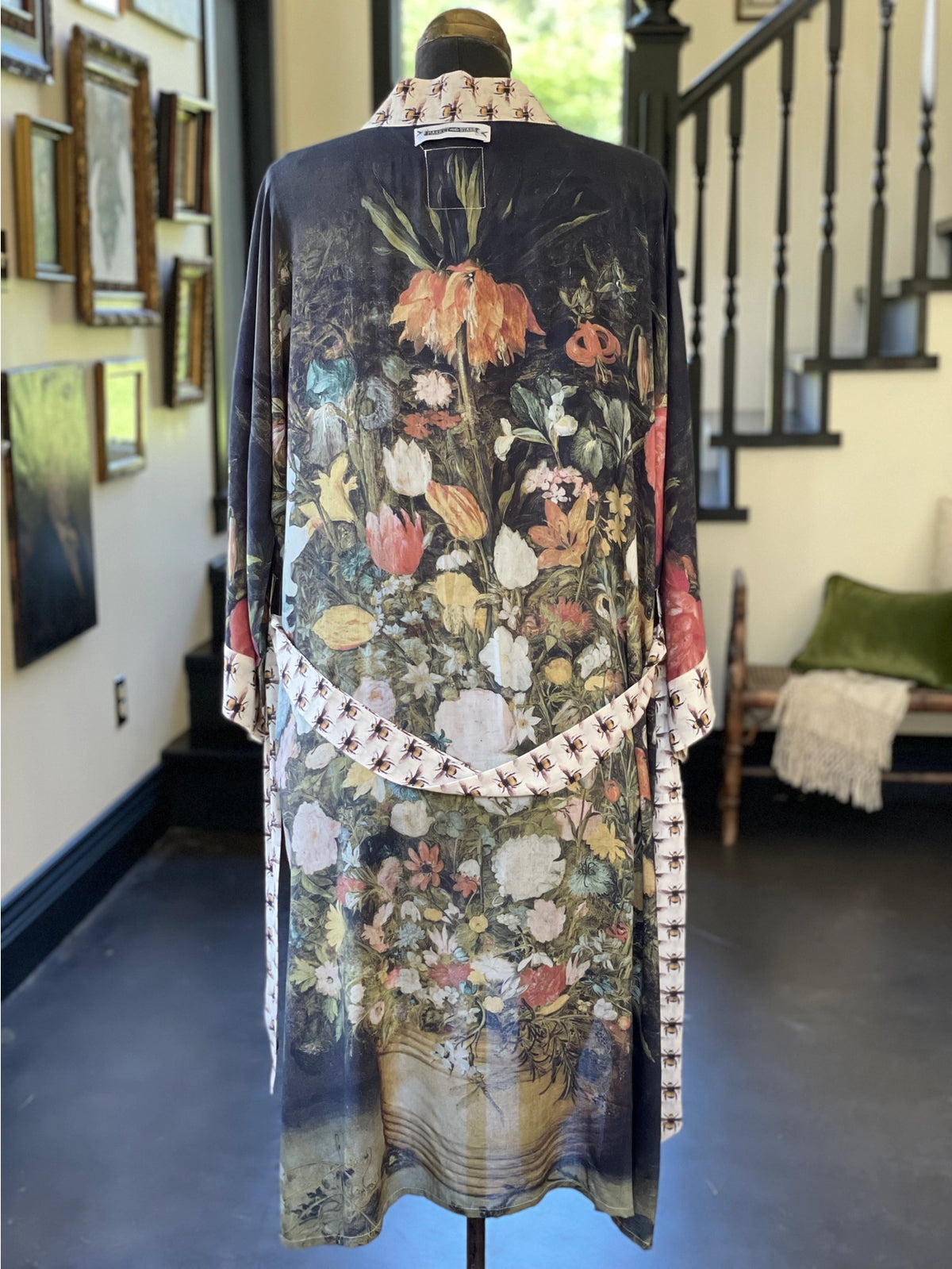 Market Of Stars - ‘I Dream in Flowers’ Bamboo Duster Kimono Robe - Bees