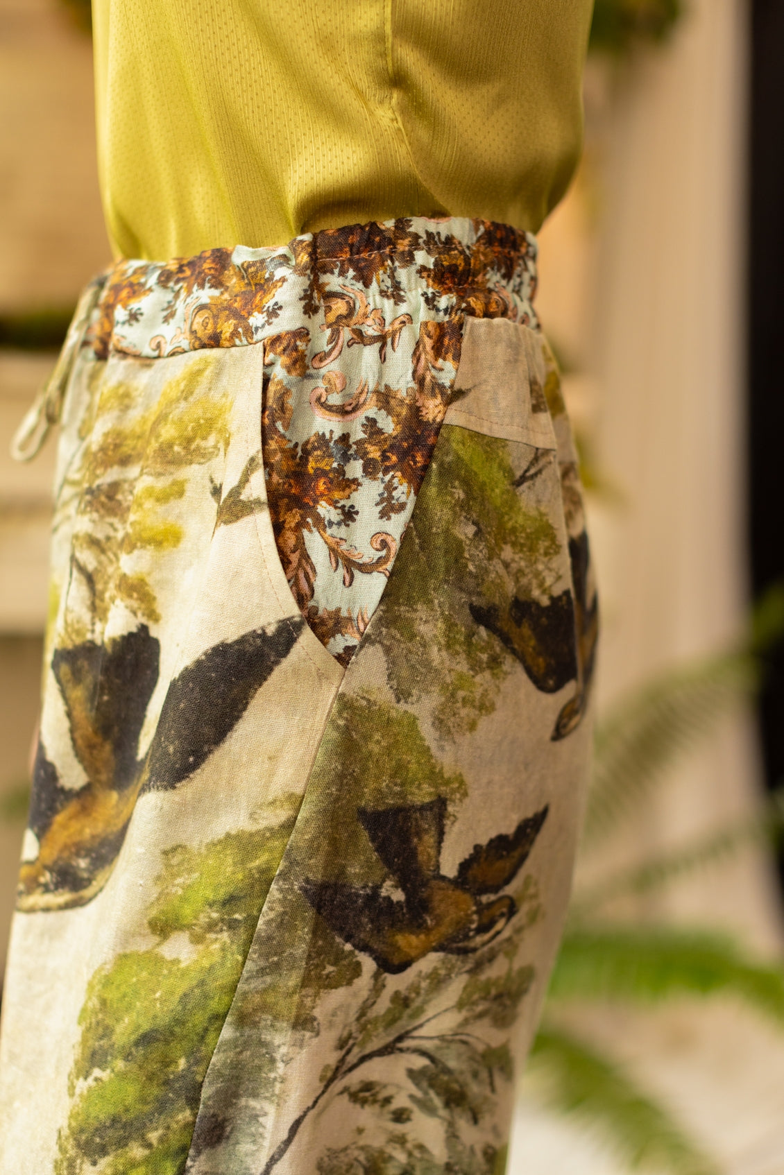 MarketOf Stars - Theatre of Dreams - Boho Linen / Bamboo Cropped Artist Pants - Swan