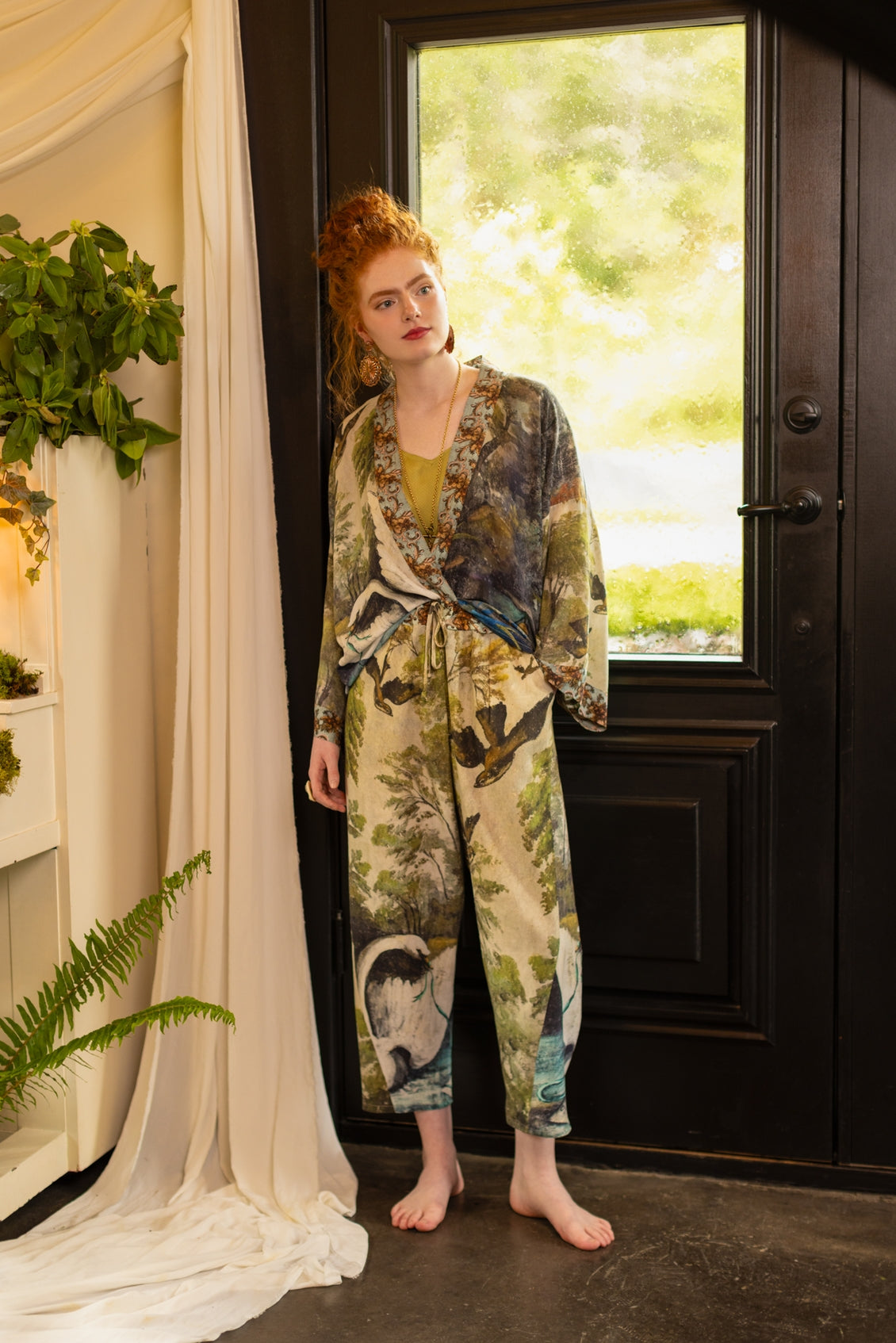 MarketOf Stars - Theatre of Dreams - Boho Linen / Bamboo Cropped Artist Pants - Swan