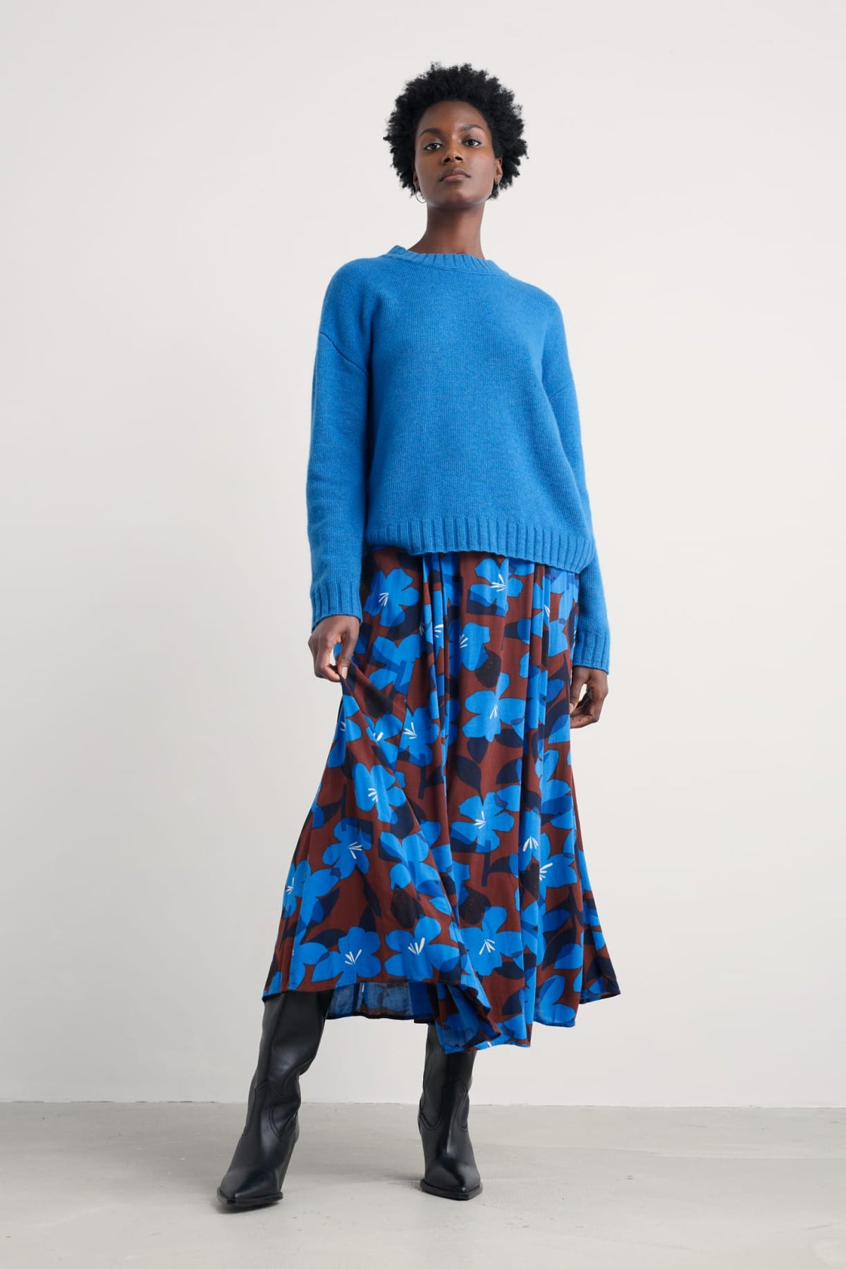 Seasalt Cornwall - Lethlean Pleated Maxi Skirt - Macro Flower Cocoa