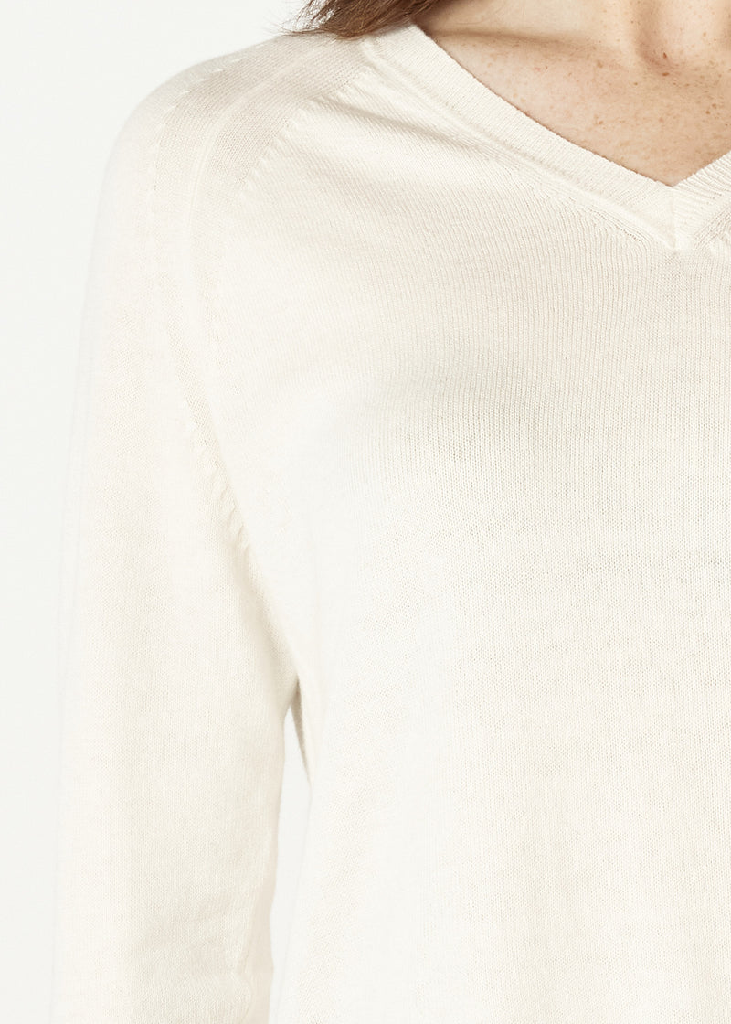 Z&P Essential V Neck Jumper - White