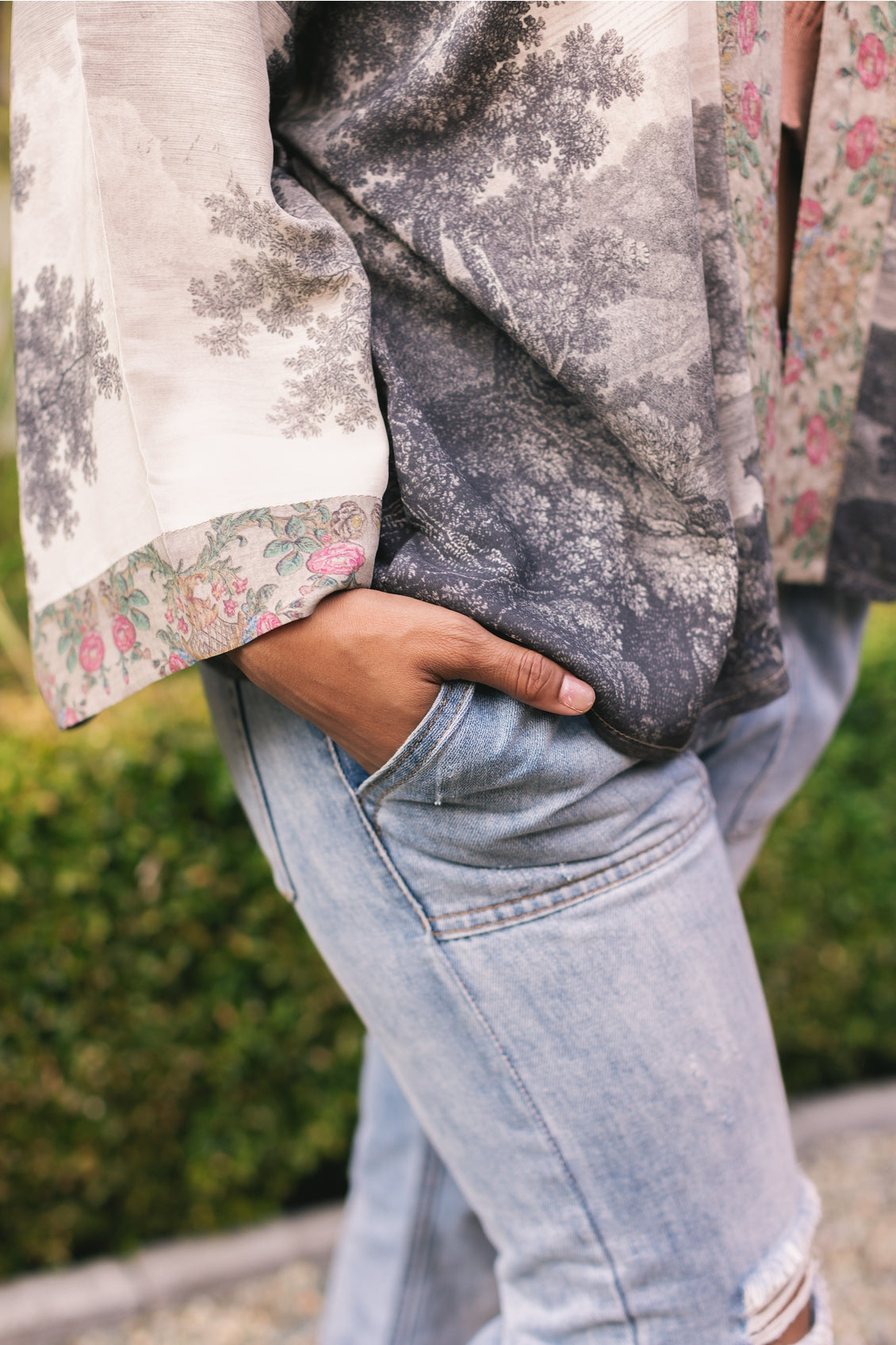 Market Of Stars - ‘Still I Rise’ Pixie Duster Cropped Kimono - Sunrise Woman