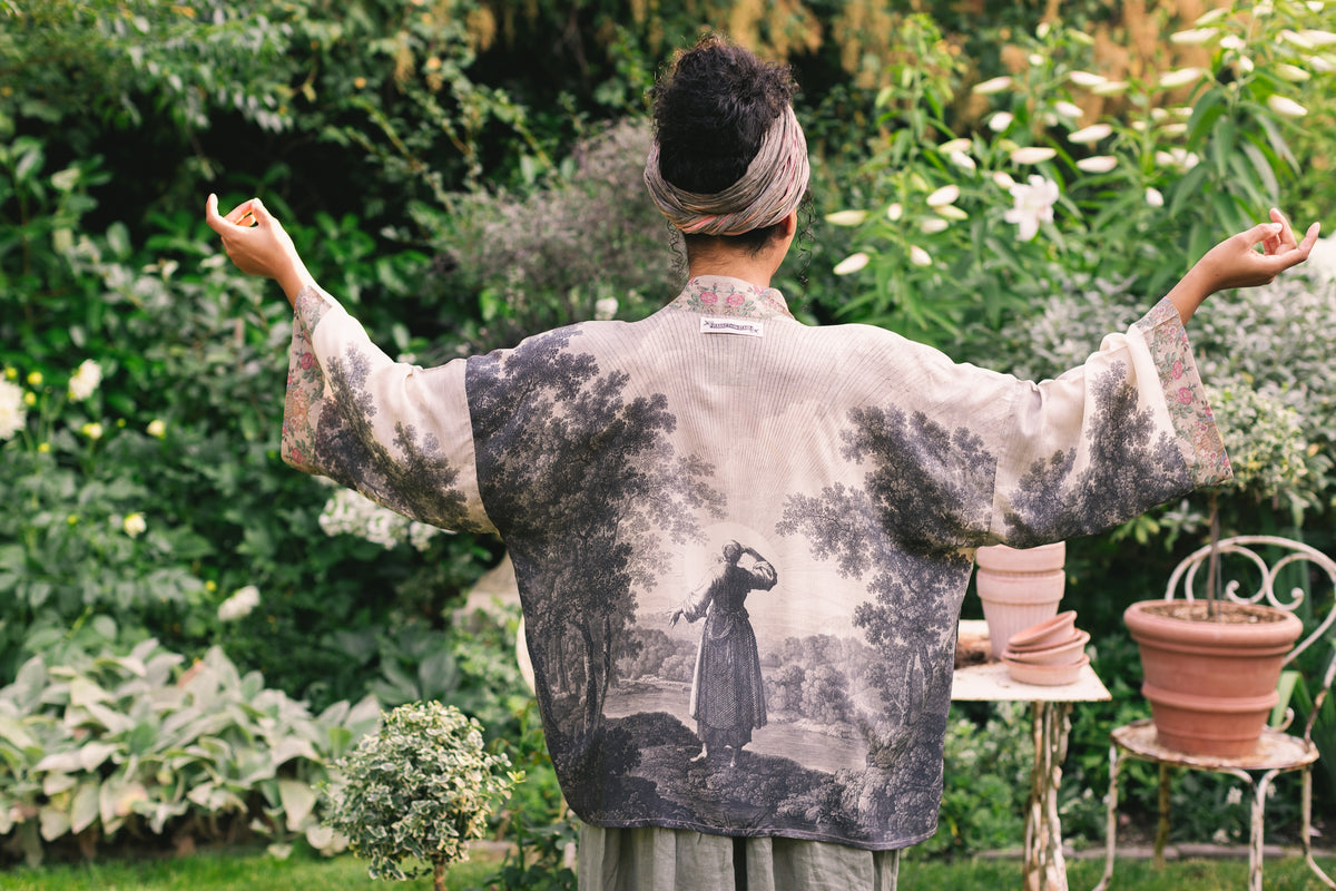 Market Of Stars - ‘Still I Rise’ Pixie Duster Cropped Kimono - Sunrise Woman
