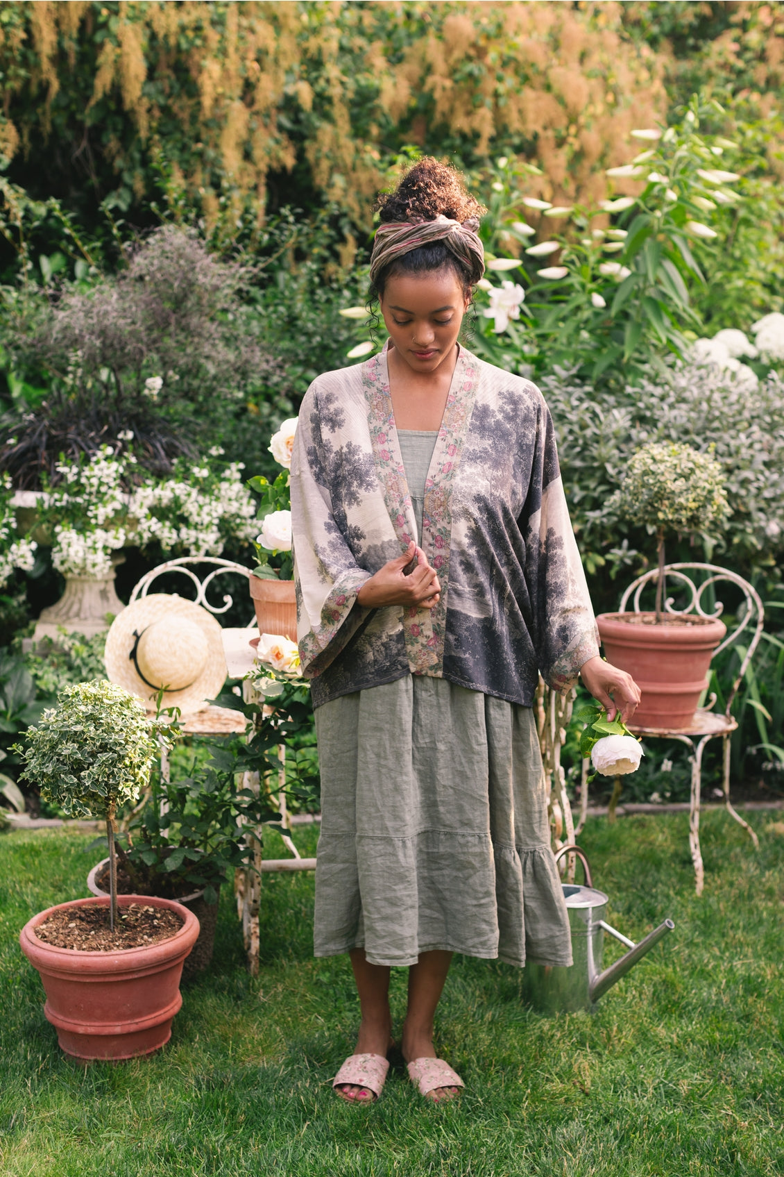 Market Of Stars - ‘Still I Rise’ Pixie Duster Cropped Kimono - Sunrise Woman