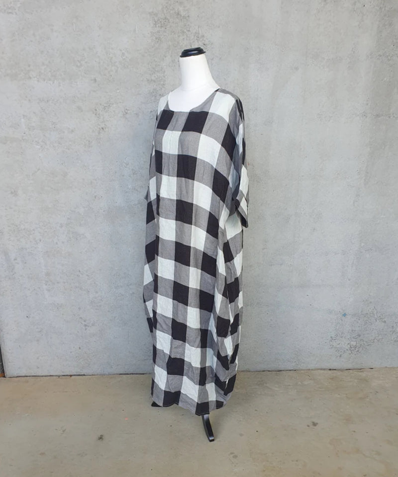 Frederic ‘Arowana’ Large Check Italian Linen Dress With Short Sleeves - Natural