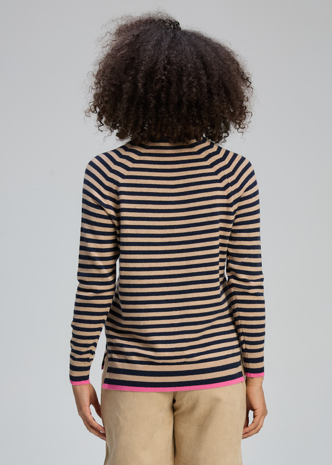 Zaket & Plover - Stripe V Neck Essential Jumper - DK Denim