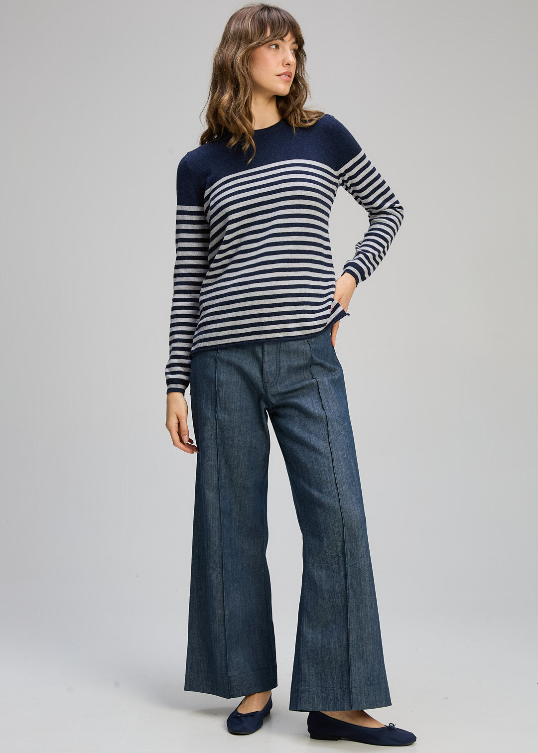 Zaket & Plover - Detail Stripe Crew Essential Jumper - DK Denim