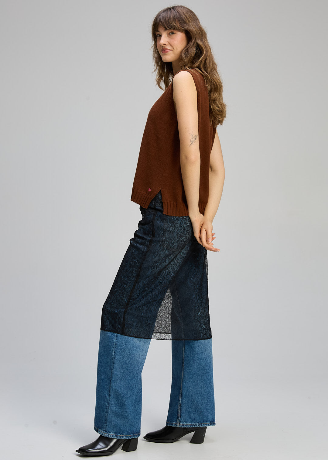 Zaket & Plover - Essential Vest - Chesnut