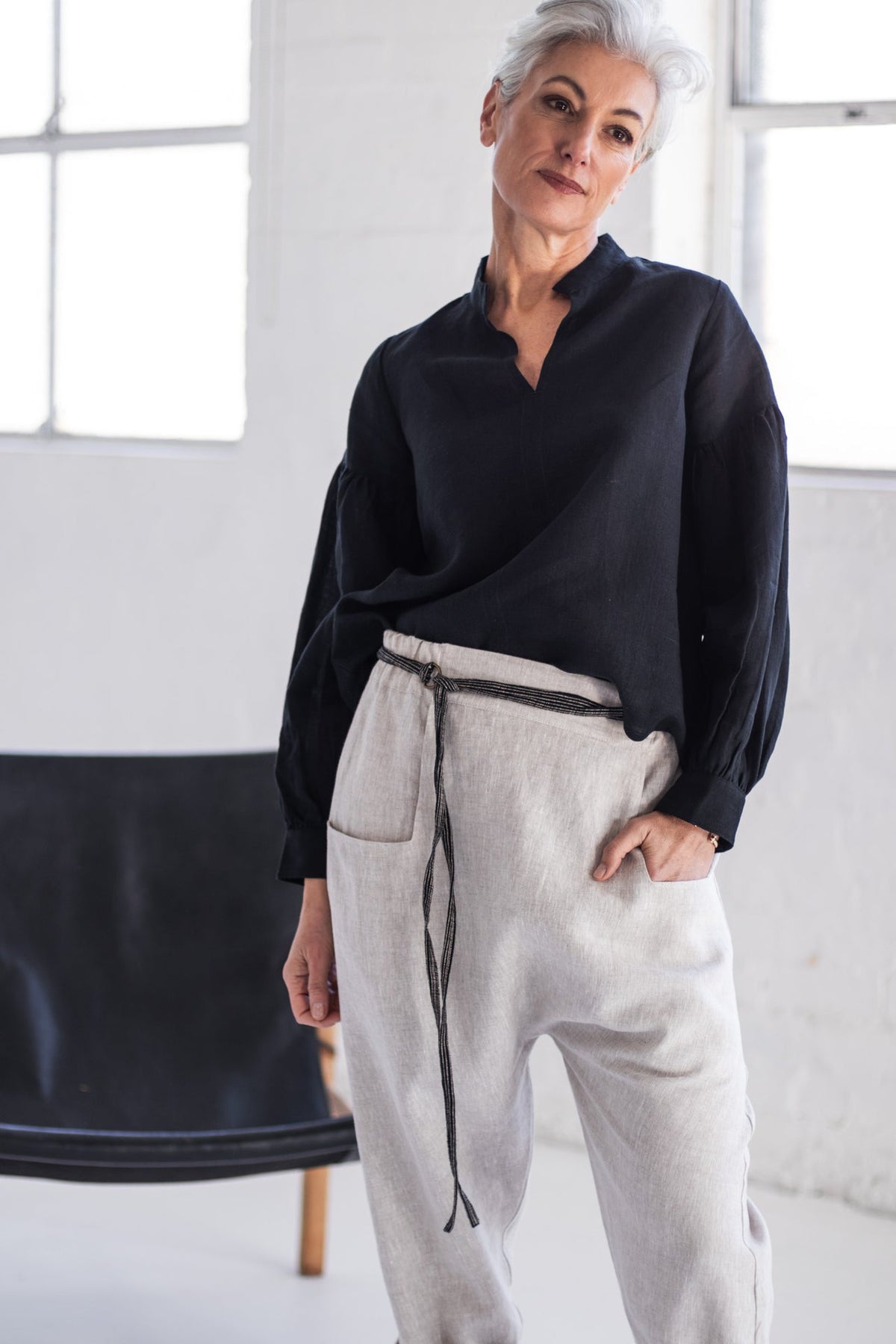 Eva’s Sunday - Maddison - LinenBlouse - Black - AST - Size L