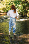 ‘Let the Light’ in Linen Cropped Artist Pant - Delft Print