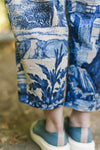 ‘Let the Light’ in Linen Cropped Artist Pant - Delft Print