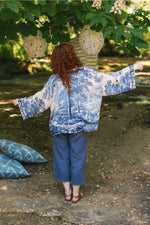 ‘Let the Light in Pixie’ Cropped Bamboo Kimono Cardigan - Delft Print