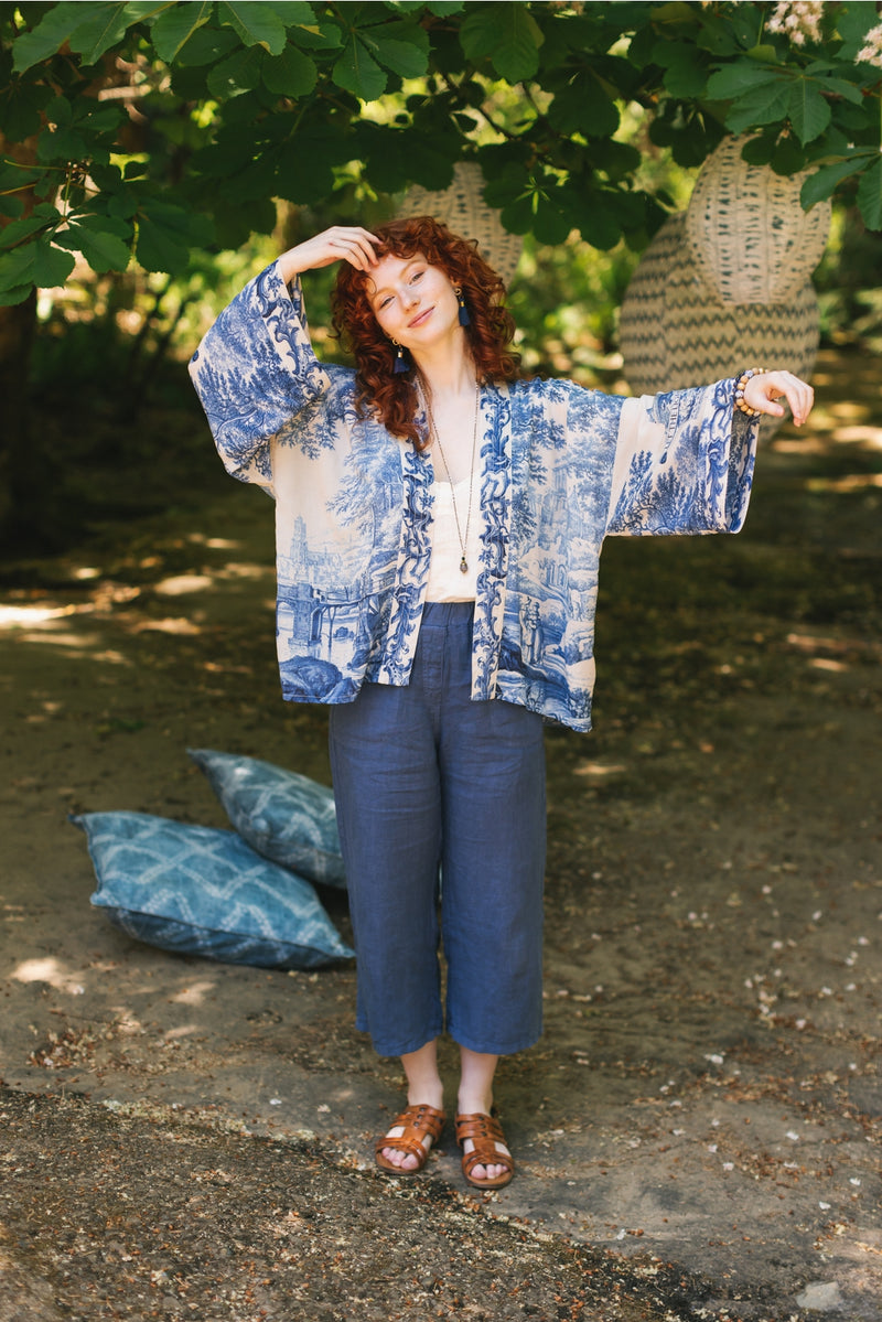 ‘Let the Light in Pixie’ Cropped Bamboo Kimono Cardigan - Delft Print