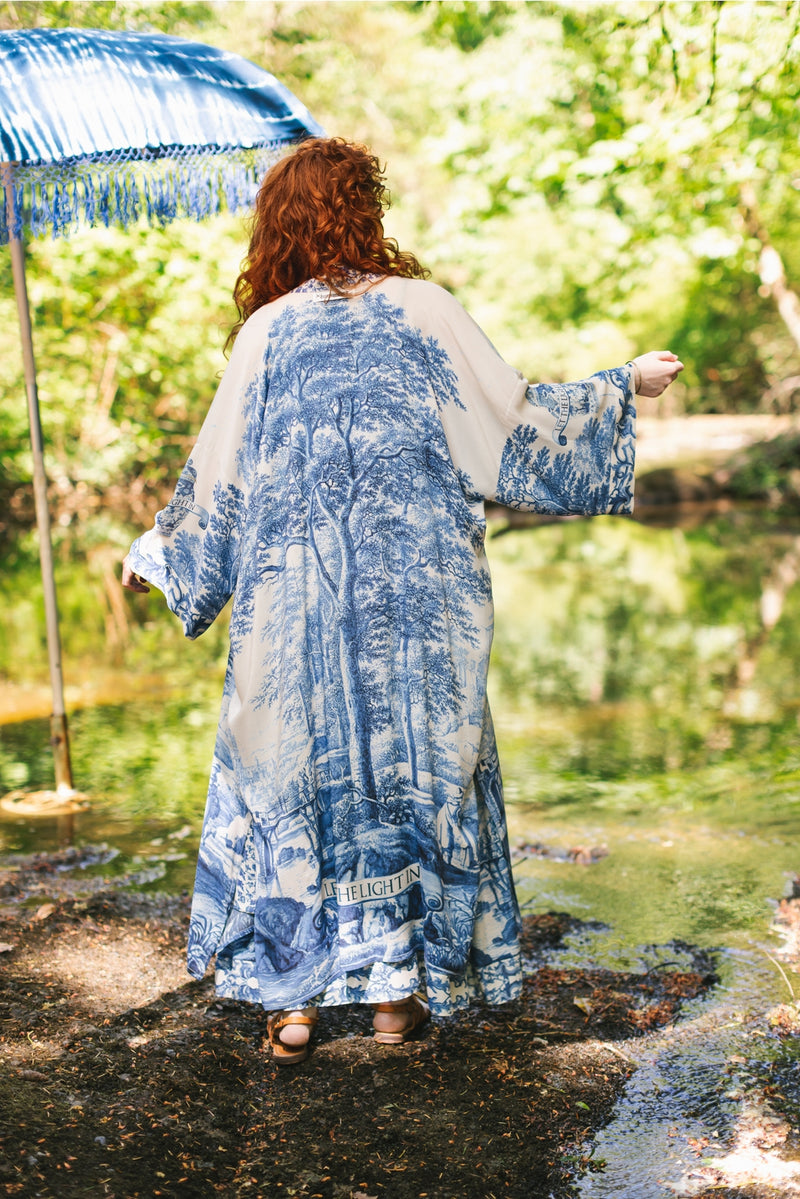 Let the Light in Opera Duster Kimono Robe w/ Delft