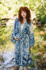 Let the Light in Opera Duster Kimono Robe w/ Delft