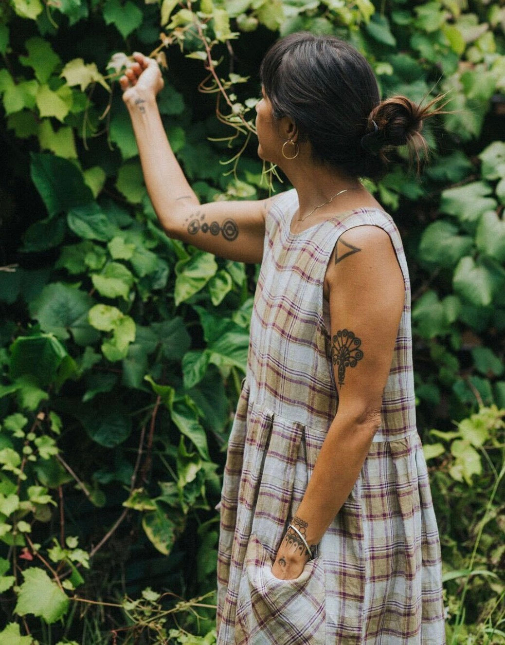 Montaigne - Sartene - French Linen Dress - Purple /Green Pistachio Check