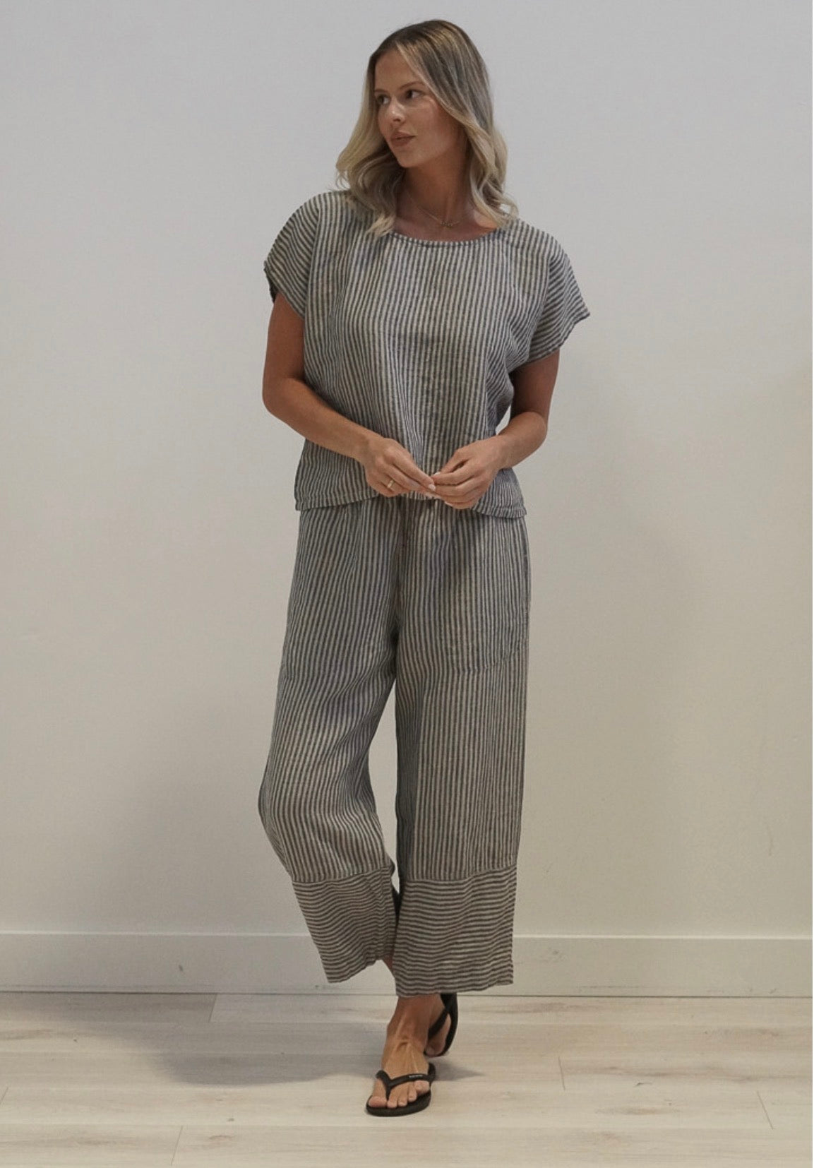 Rustic Linen - Carina - Box Top - Blue Stripe