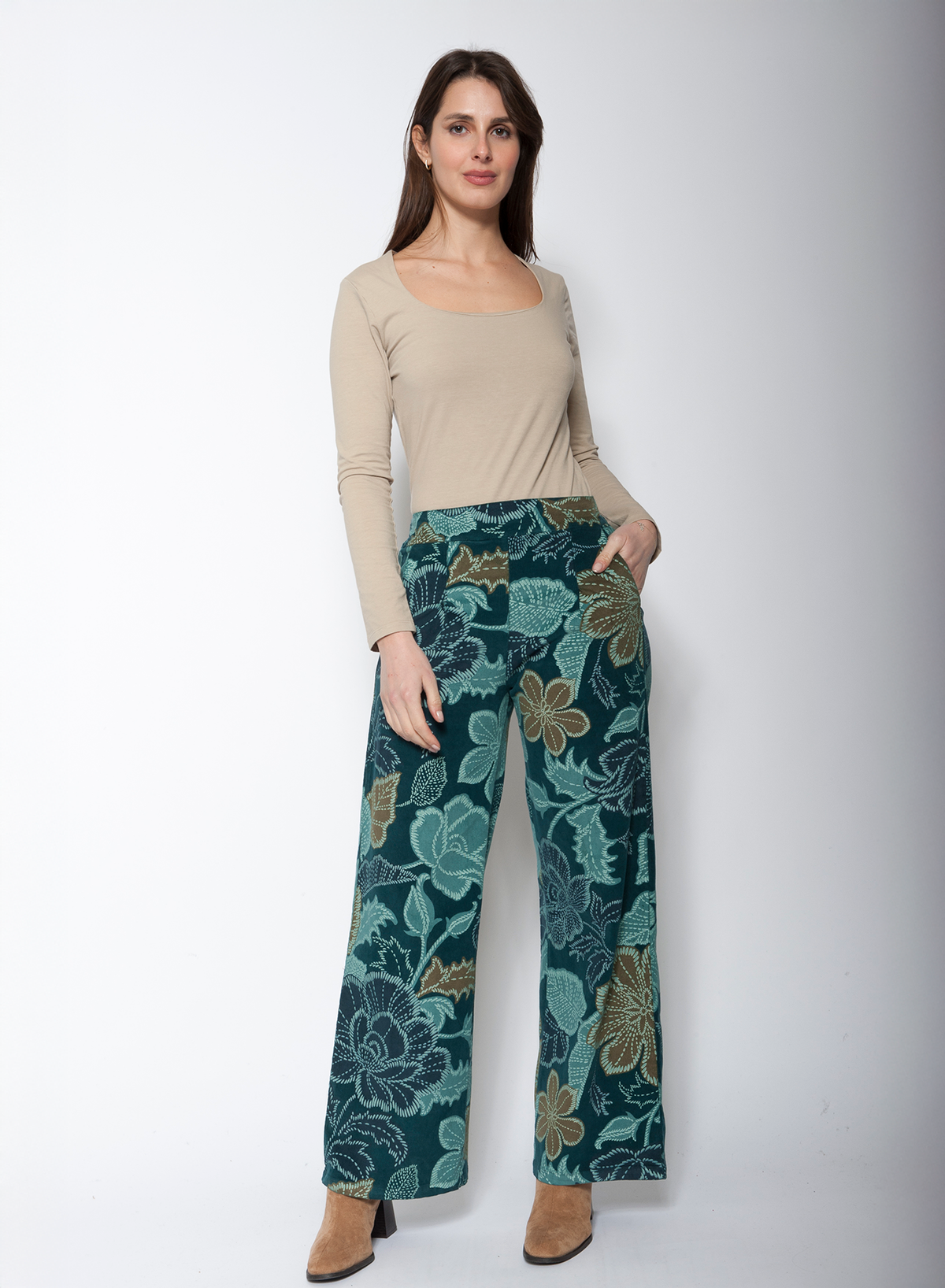 Blueberry Italia - Penelope - Floral Print Fine Cord Pants - Navy