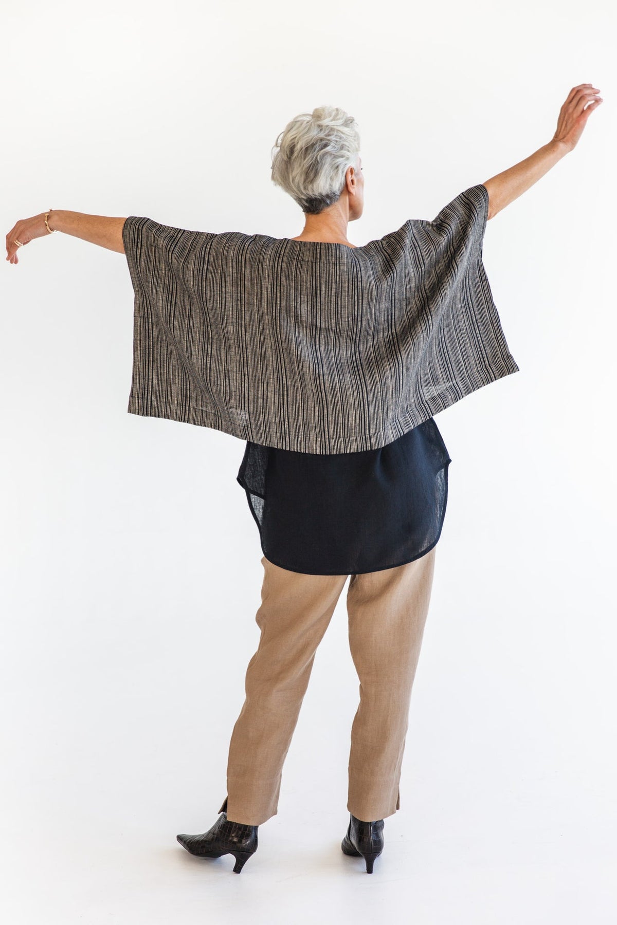 Eva’s Sunday - Tommy - Linen Top - Raven Stripe