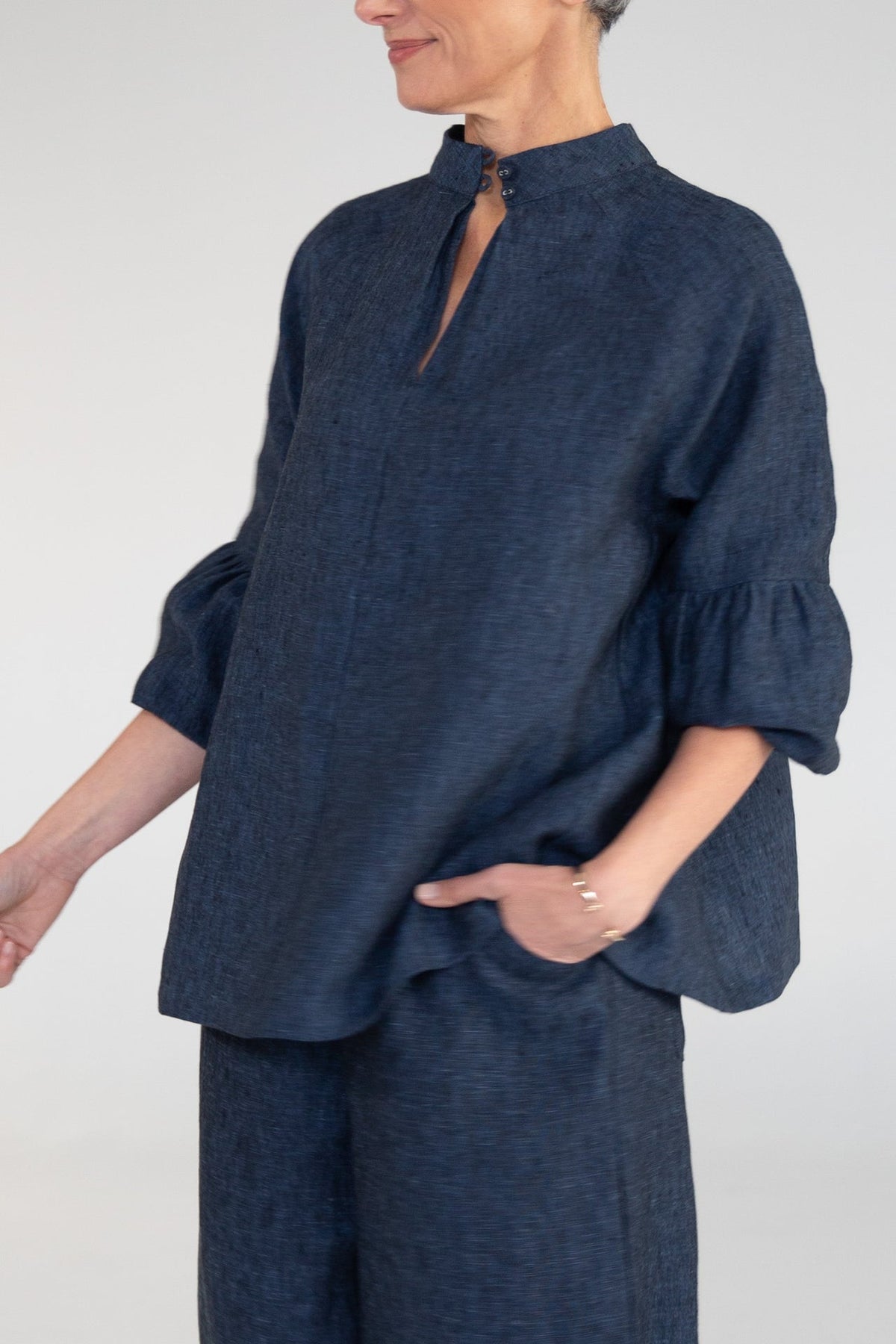 Eva’s Sunday - Leonie - Linen Long Sleeve Top - Navy