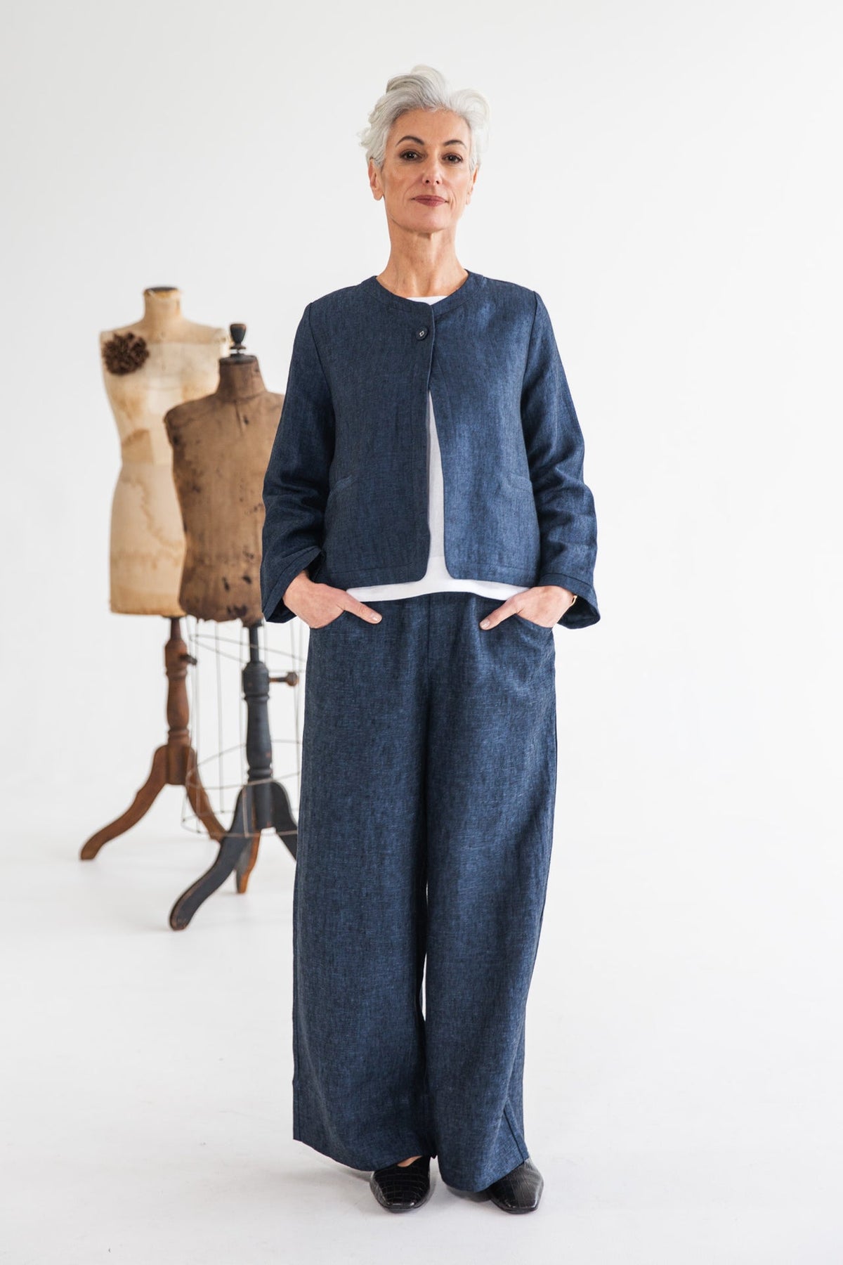 Eva’s Sunday - Bon - Linen Short Jacket - Navy