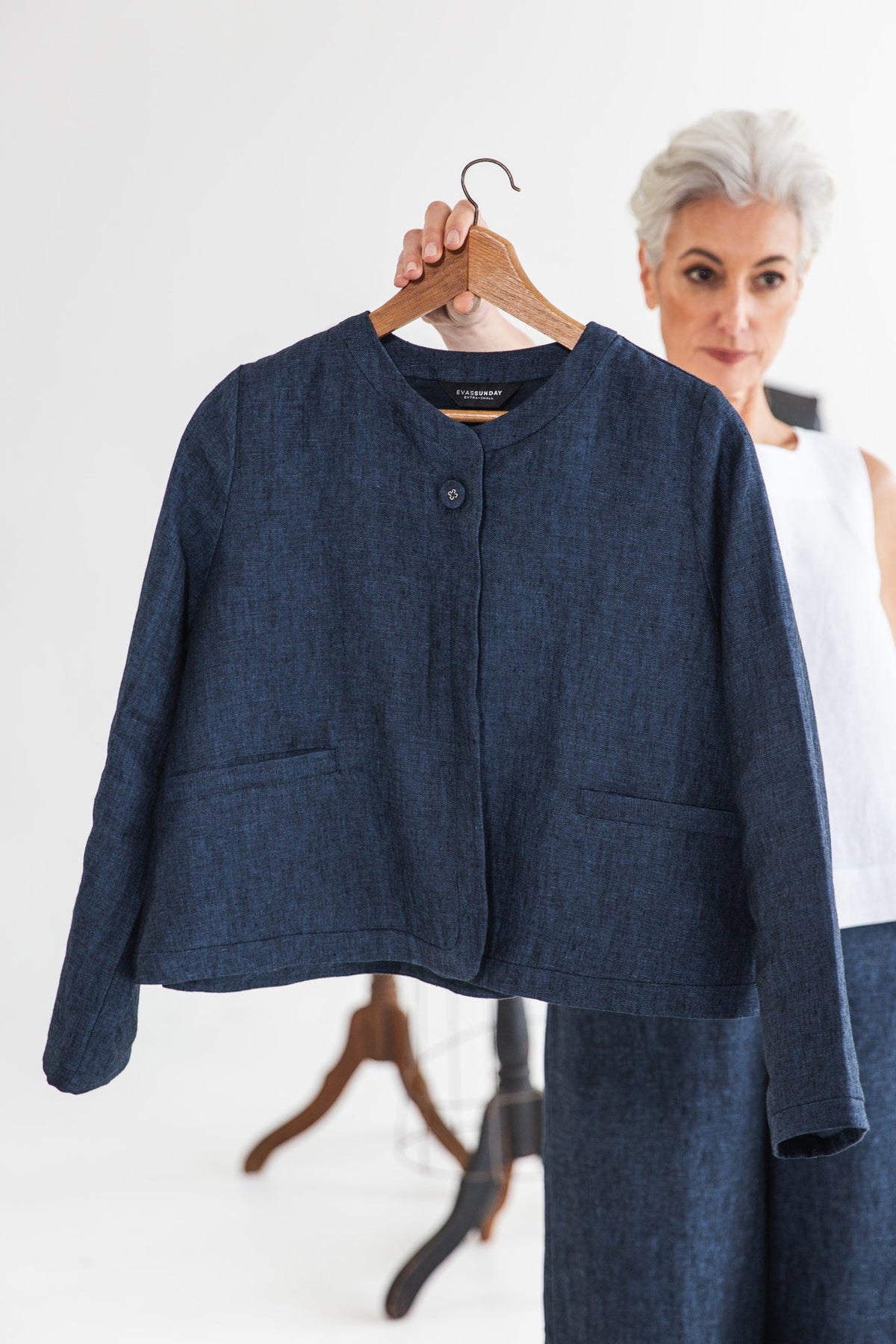 Eva’s Sunday - Bon - Linen Short Jacket - Navy - LAST - Size XS