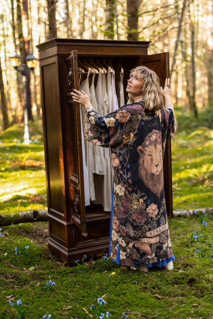 Market Of Stars - Lionheart - Opera Duster Kimono Robe - Botanicals & Narnia Inspired Print