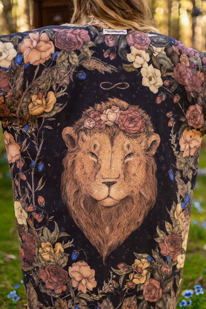Market Of Stars - Lionheart - Opera Duster Kimono Robe - Botanicals & Narnia Inspired Print