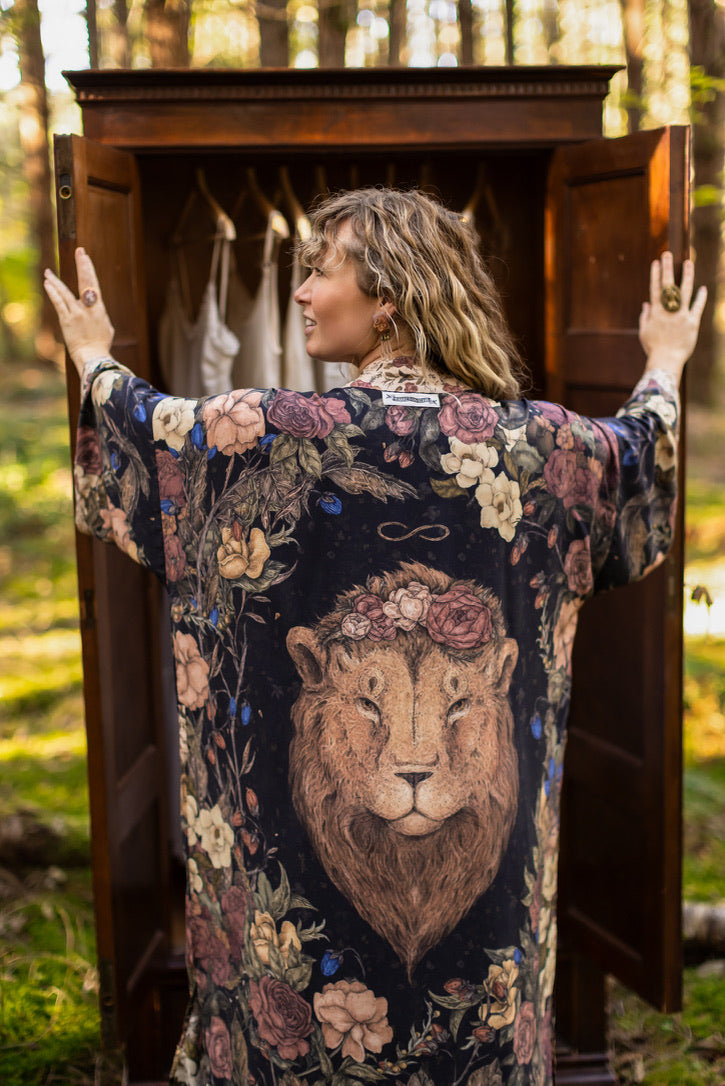 Market Of Stars - Lionheart - Opera Duster Kimono Robe - Botanicals & Narnia Inspired Print