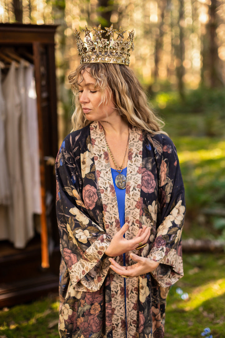 Market Of Stars - Lionheart - Opera Duster Kimono Robe - Botanicals & Narnia Inspired Print
