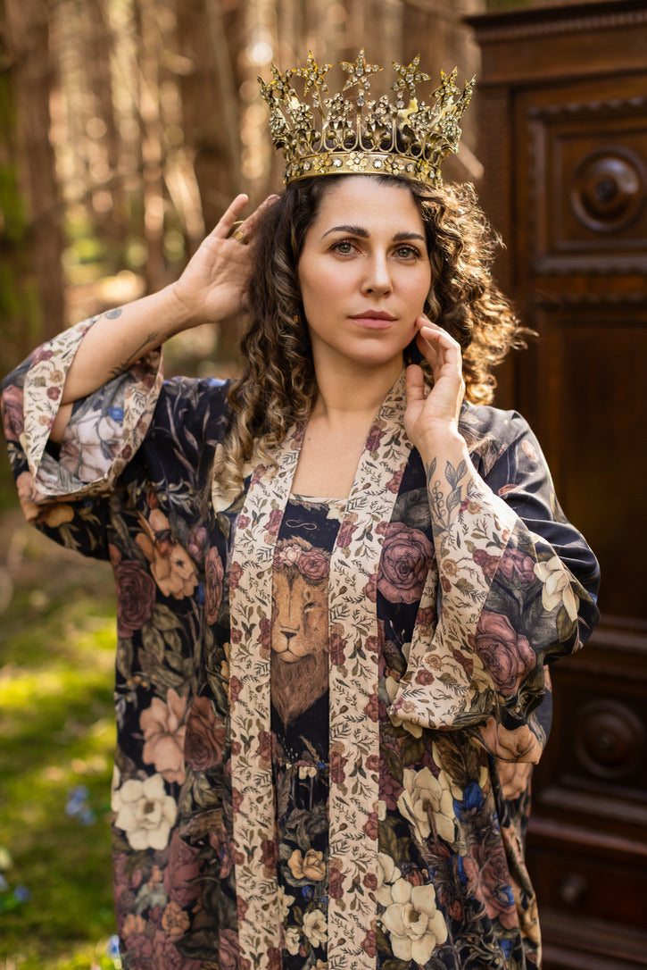 Market Of Stars - Lionheart - Opera Duster Kimono Robe - Botanicals & Narnia Inspired Print