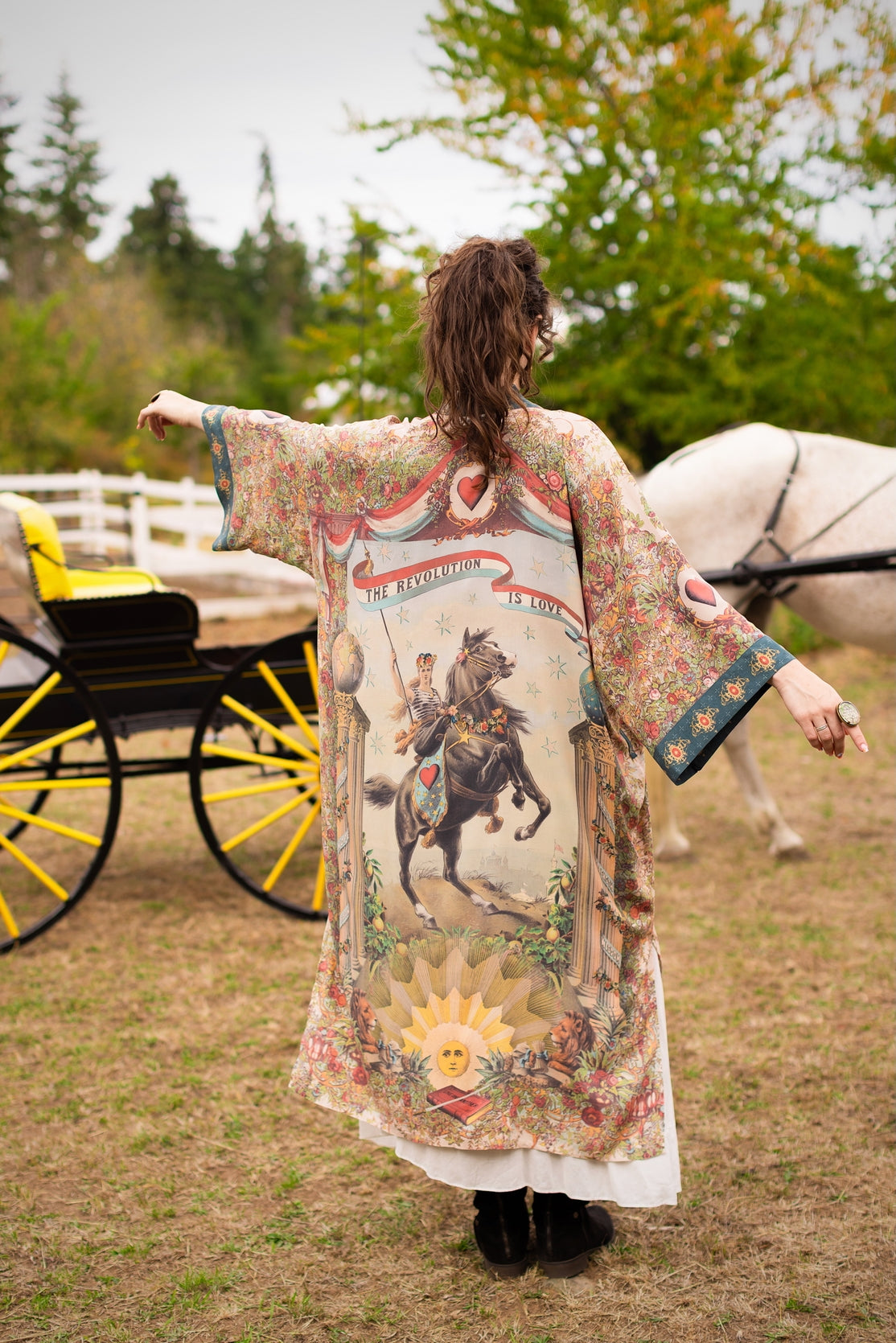 Market Of Stars - Love Revolution - Opera Duster Kimono Robe - Sun, Horse & Florals