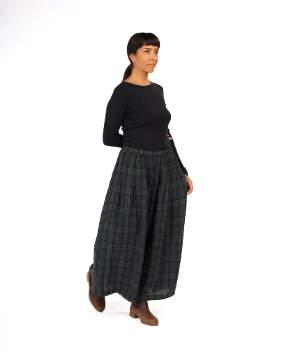 Montaigne - 100% Australian Merino Wool Knit Top Spencer – Lightweight Layering Essential