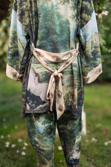 Market Of Stars - The Mythmaker - Matinée Cropped Duster Kimono - Landscape & Unicorn