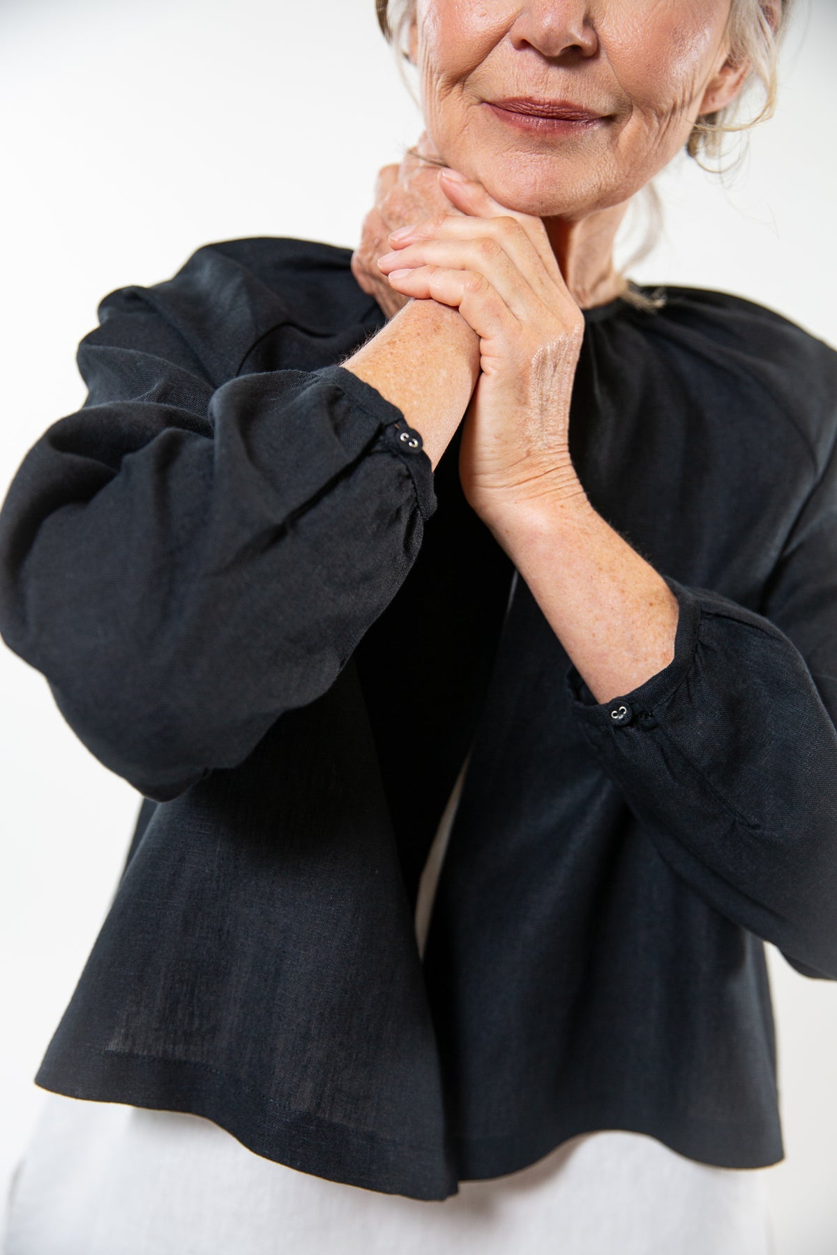 Eva’s Sunday ‘Glenda’ Linen Jacket - Black