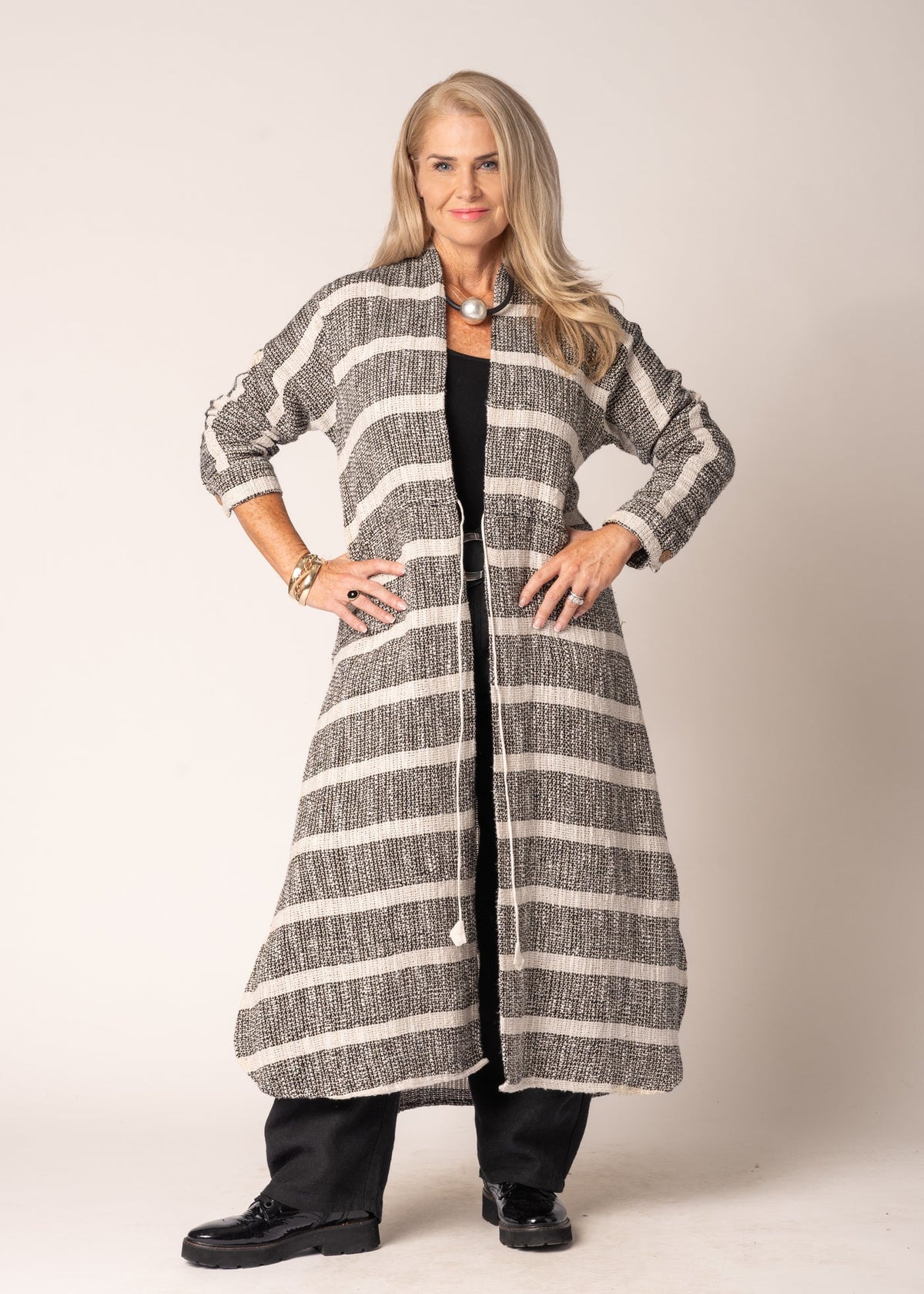 Imagine Fashion - ‘Kinsley’ Linen Jacket - Onyx
