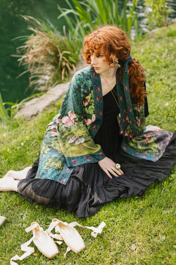 Market Of Stars - The Daydreamer - Matinée Cropped Duster Kimono - Florals & Rabbits